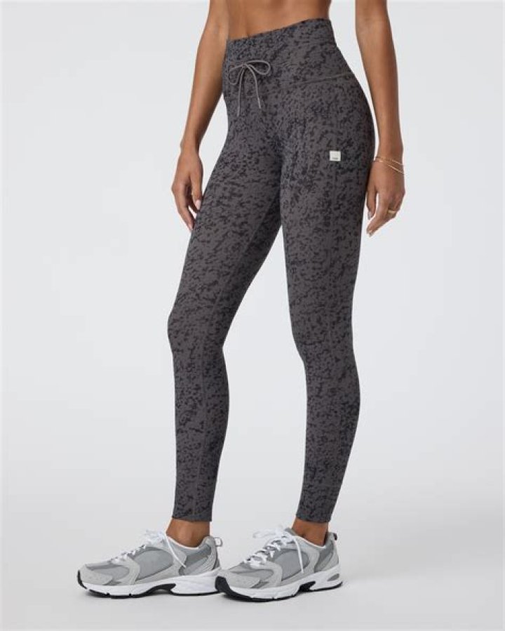 13 Best Drawstring Leggings For All Your Workouts