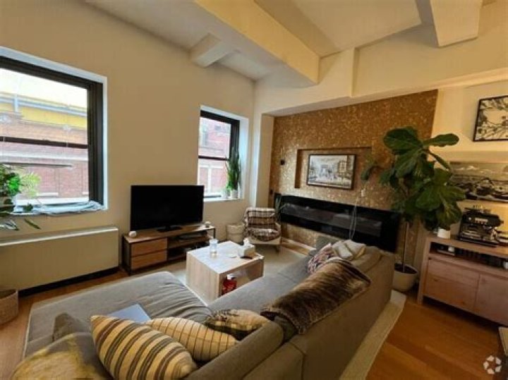 452 Fifth Avenue - Rentals in Park Slope