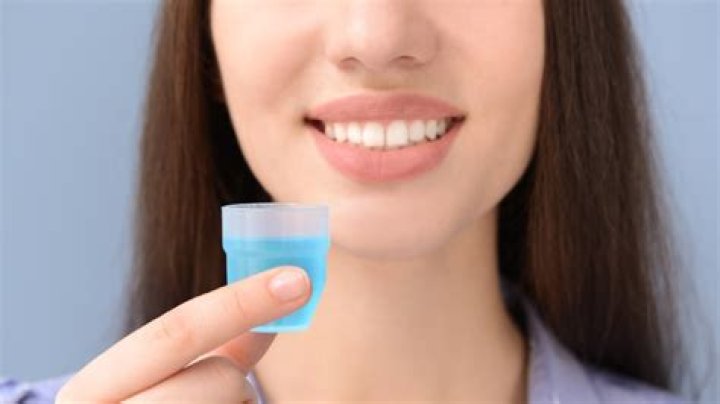 8 Best Mouthwashes for Healthy Teeth and Gums