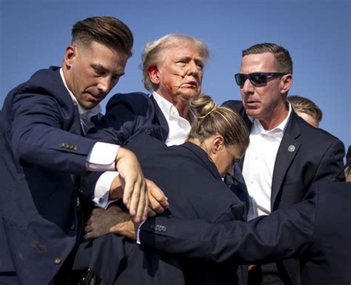 Billy Bragg Illness And Health 2023: A Look At What Happened To Juliet Bragg's Husband