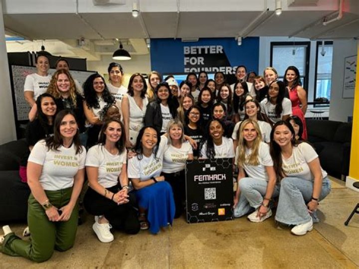 FemTech Startup EZbra Presented at youngStartup's Venture Summit in New York