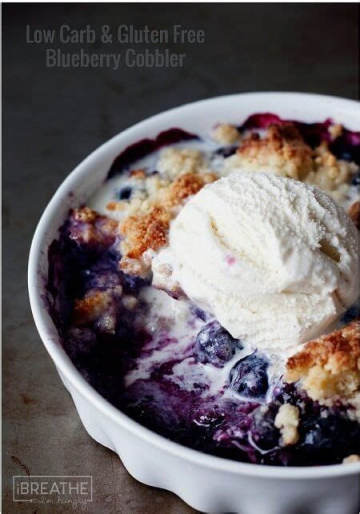 Healthy Cobbler Recipes That Work for Breakfast or Dessert