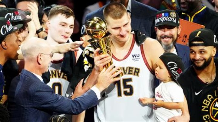 How Much Does Nikola Jokic Make? Comparing His NBA Salary to Curry, LeBron, Antetokounmpo