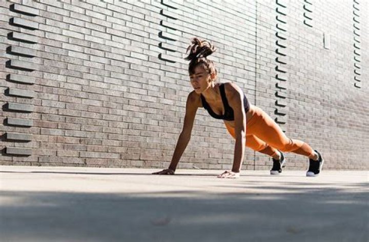 How to do the alligator crawl exercise like a champ