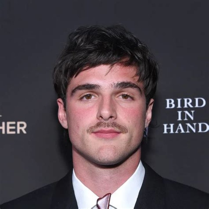 Jacob Elordi - Age, Bio, Birthday, Family, Net Worth