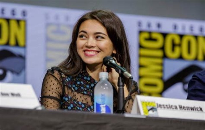 Jessica Henwick age, net worth, boyfriend, family, biography & other updates