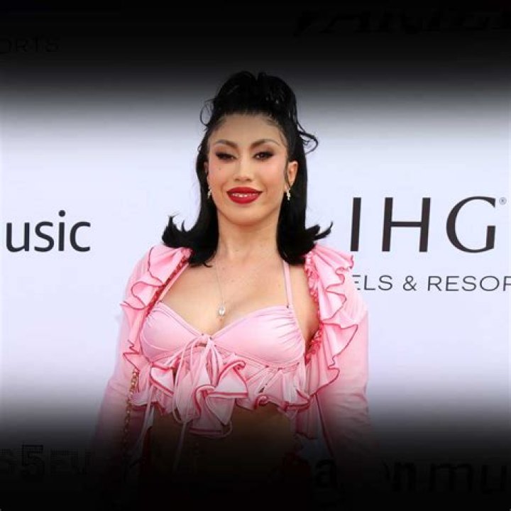 Kali Uchis - Age, Bio, Birthday, Family, Net Worth