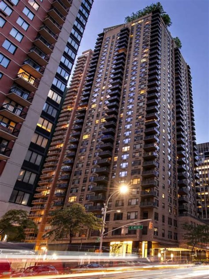 Murray Hill Tower, 245 East 40th Street, NYC - Rental Apartments