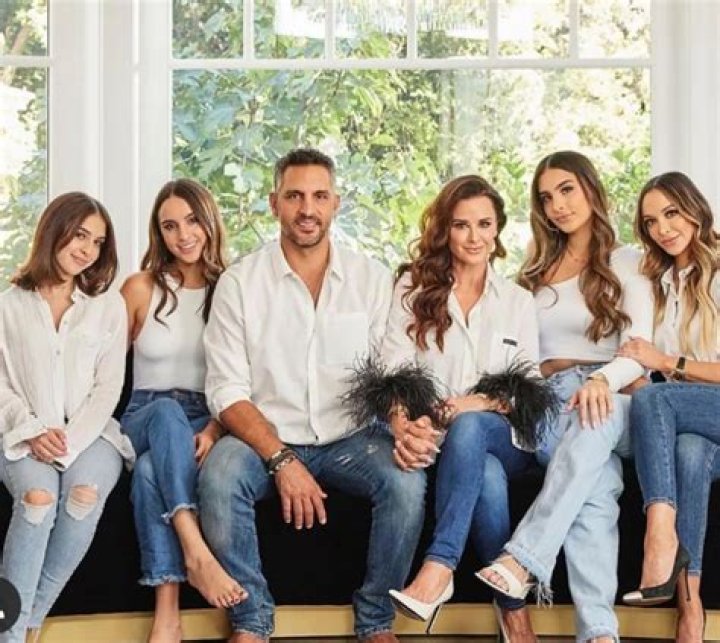 Portia Umansky - Age, Bio, Birthday, Family, Net Worth