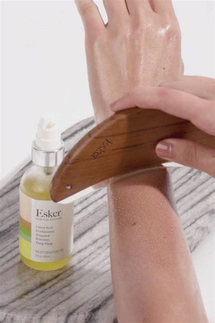 The Esker Body Plane Is Here To Scrape Off Your Dead Skin