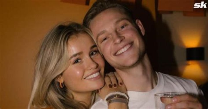 Who is Frenkie de Jong’s girlfriend? Biography and life details of Mikky Kiemeney