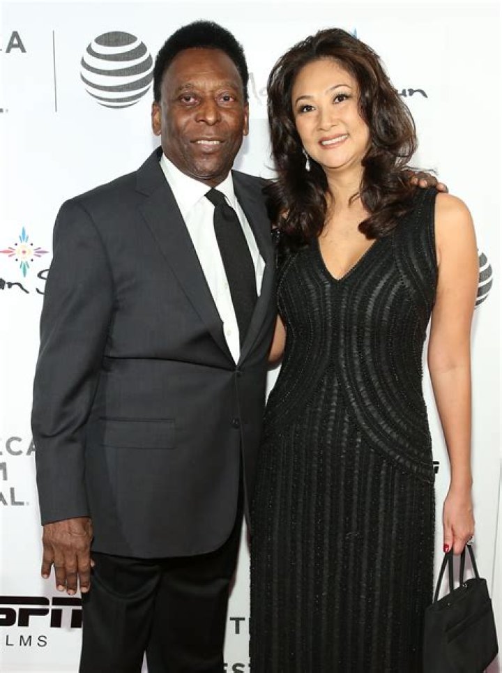 Who is Marcia Aoki, wife of football legend Pele? Bio and facts
